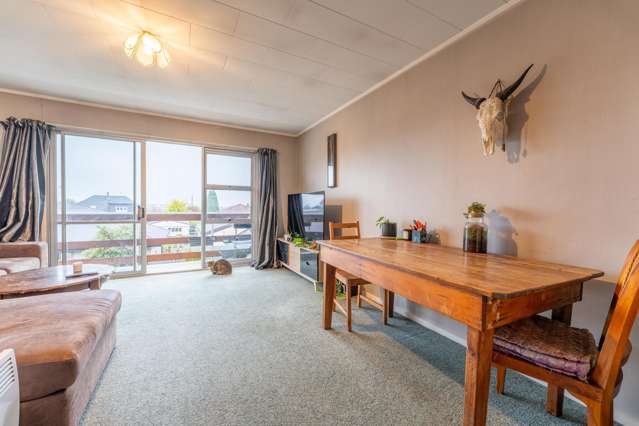 2/95 Avenue Road West End_1