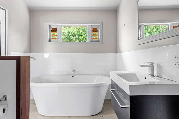 18 Moana Road Okitu_11