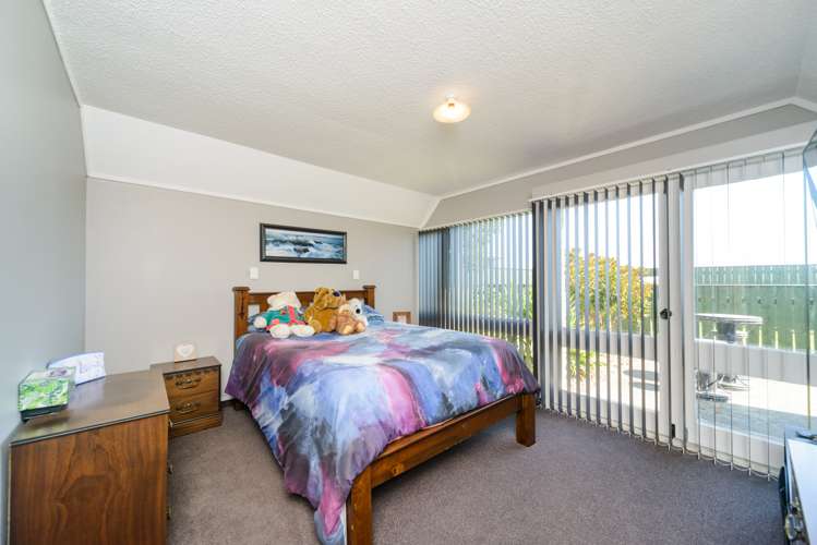 111 Benmore Avenue Cloverlea_11