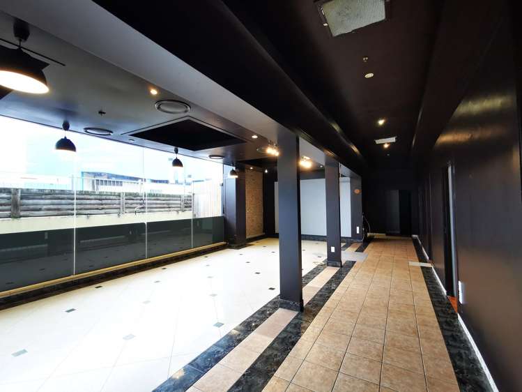 11/62-78 Hurstmere Road Takapuna_7