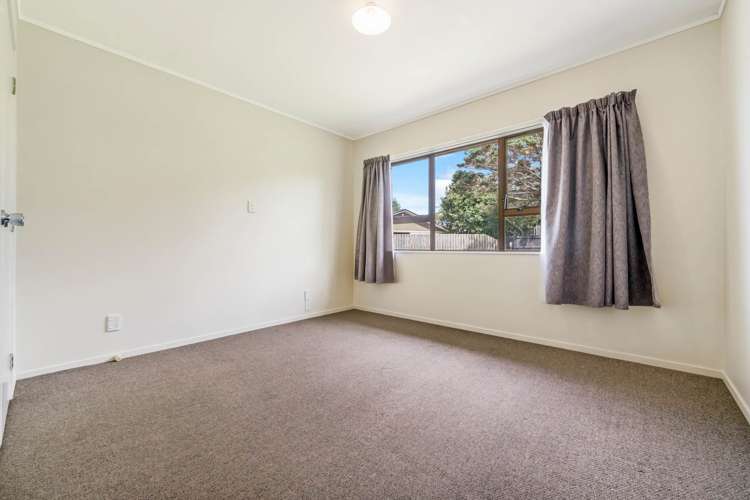 1/9 Sharivari Place Conifer Grove_10