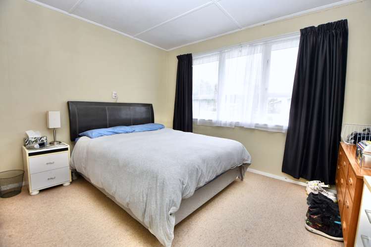 18 Hardie Grove Featherston_10