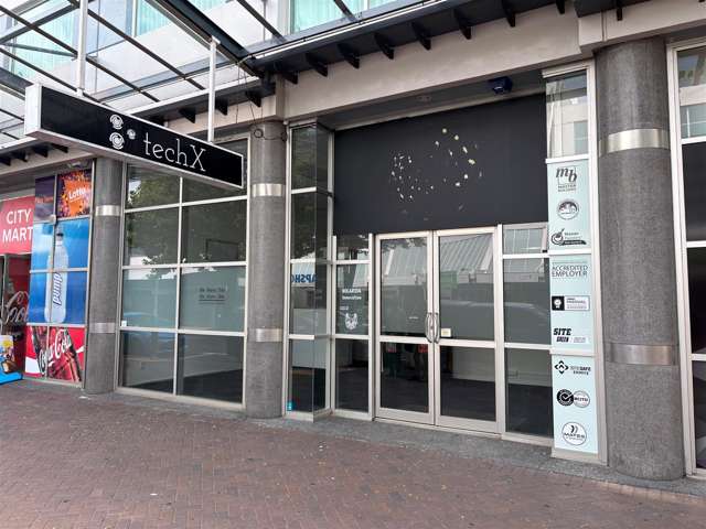 Unit 2, 354 Victoria Street Hamilton Central_1