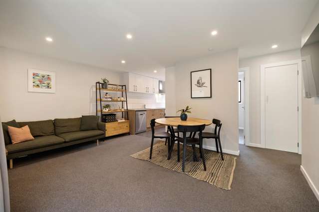 11/70 Robins Road Queenstown_3