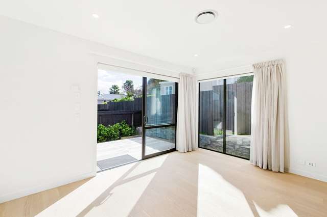 11a Range View Road Mount Albert_3