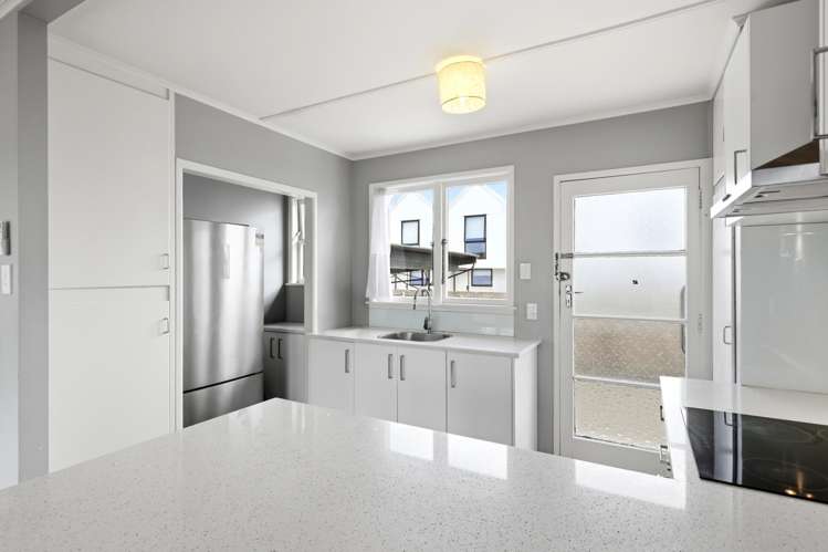 2/276 Rosebank Road Avondale_3