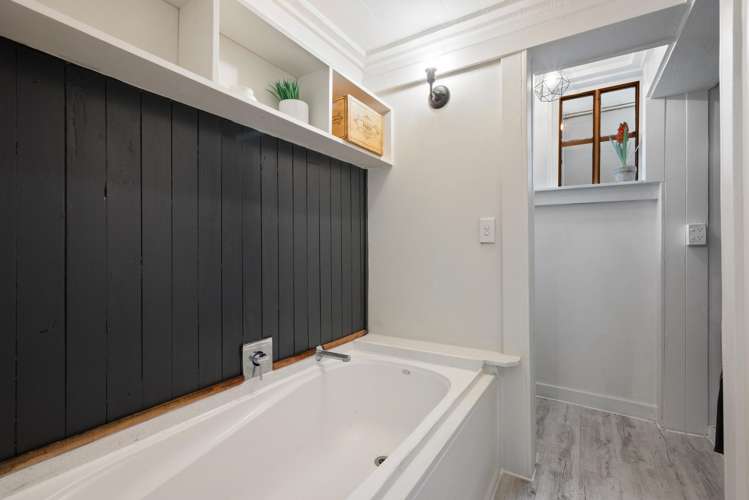 2 Ripon Street Lyttelton_18