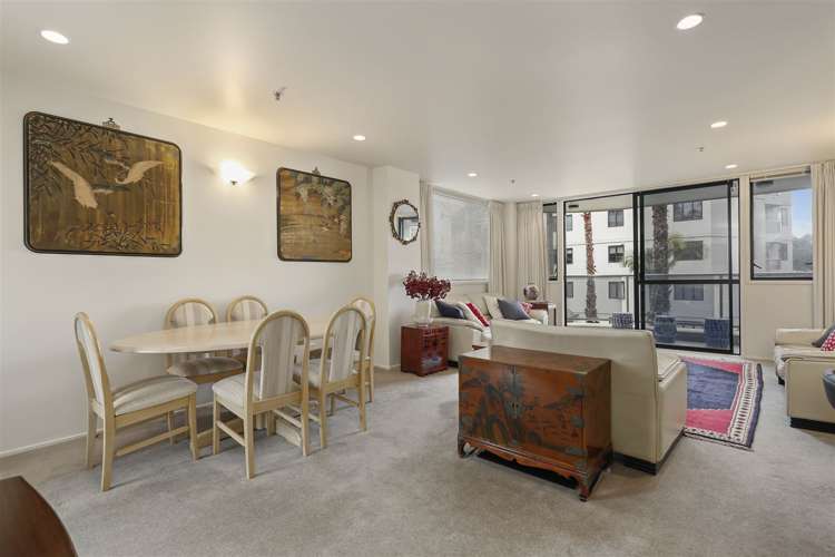 1a/171 Hurstmere Road Takapuna_8