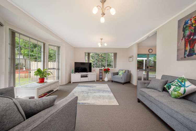 30 Pinewood Grove Botany Downs_6