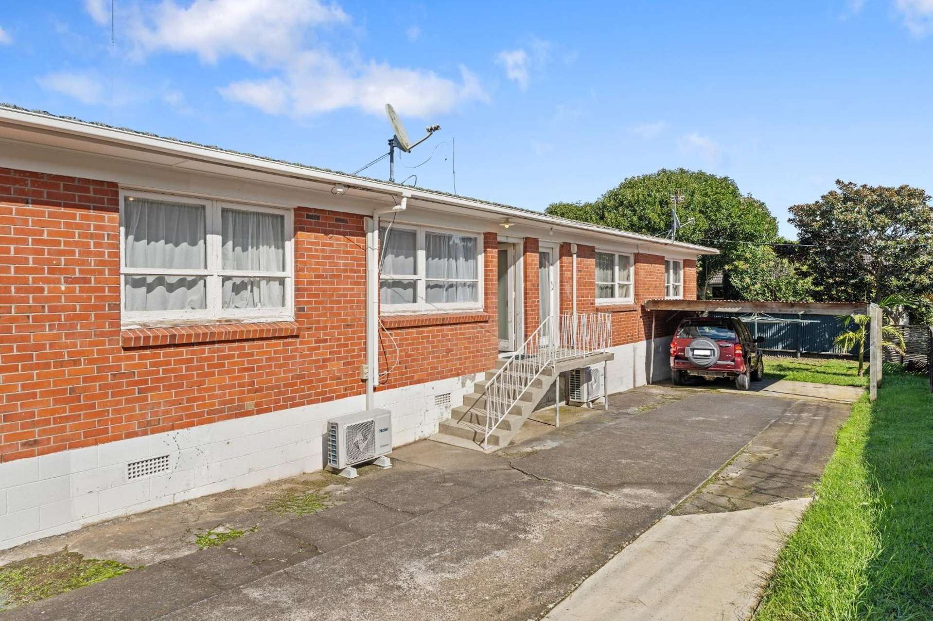 2/6 Shirley Road 10031_0