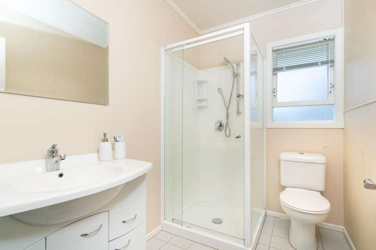 47 Hereford Street Te Atatu Peninsula_13