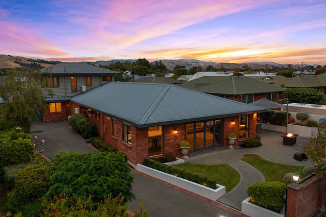 6 Robalan Place Redwoodtown_1