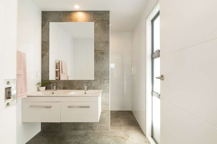 22 Coast Boulevard Papamoa_14