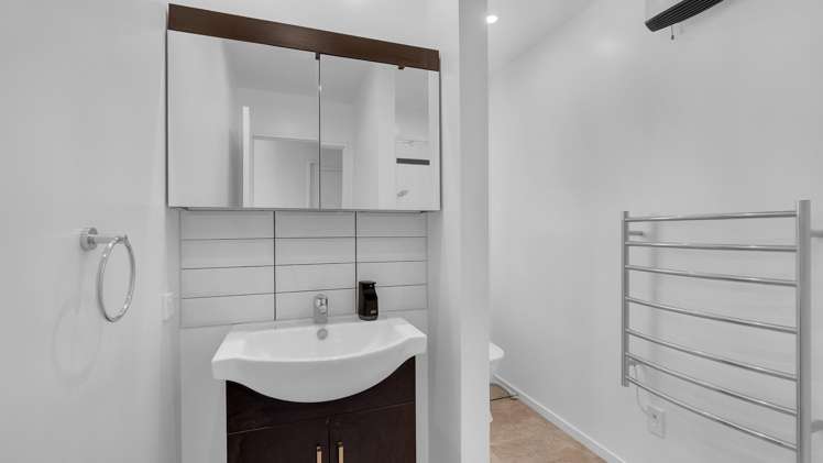 305 Loburn Terrace Road Loburn_16