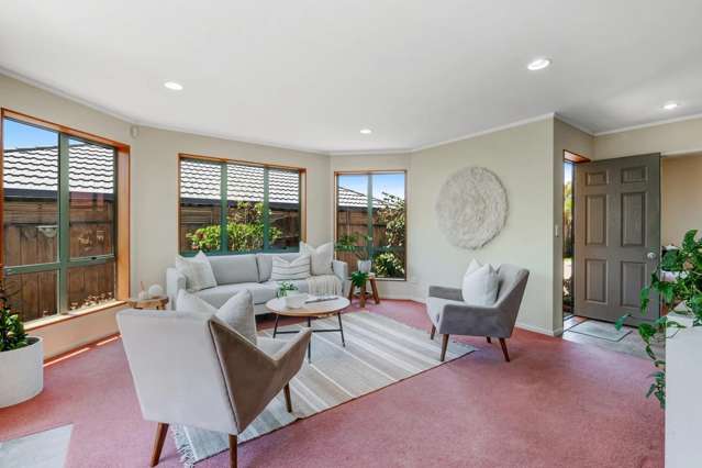20 Red Hibiscus Road 1791_2