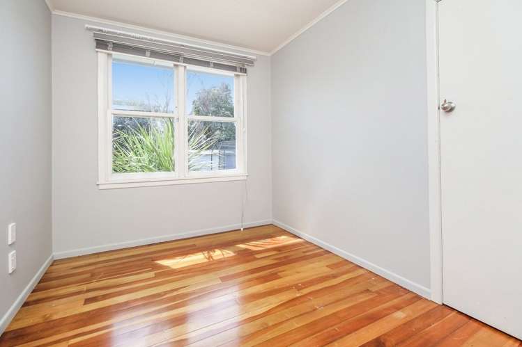 13 Rewarewa Road Te Atatu Peninsula_7