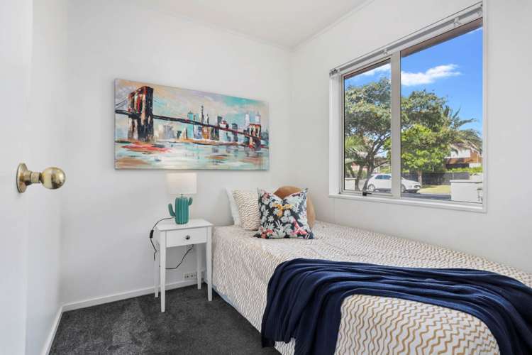 4265 Great North Road Glendene_39