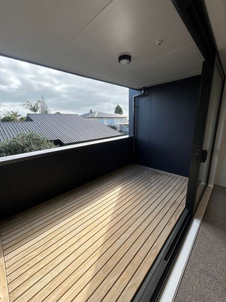 5/16 Treasure Lane Te Atatu South_9