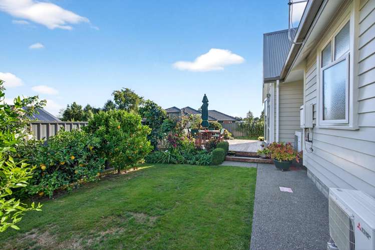 13 Tarata Grove Lansdowne_17