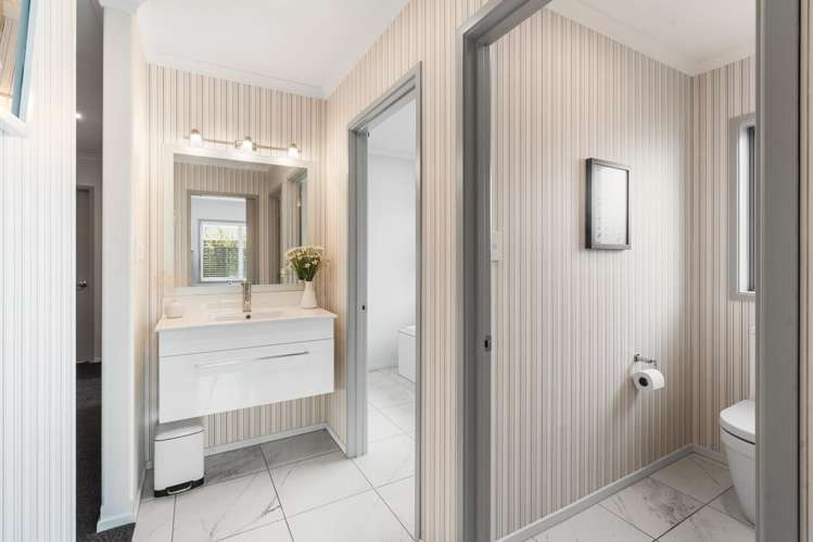 20 Sunline Avenue Lincoln_20