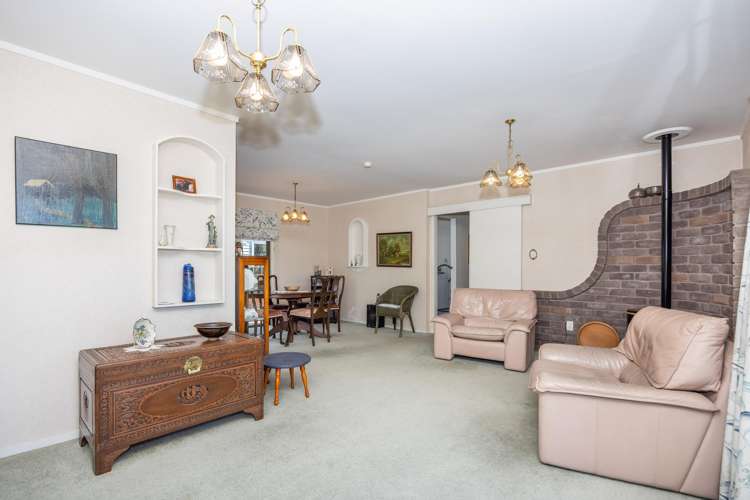 28 Gilbass Avenue Hamilton Lake_10