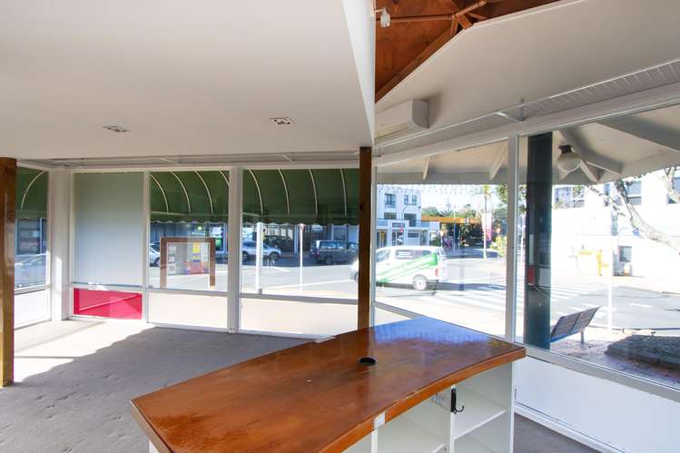 Shop 6/376-378 Beach Road_0