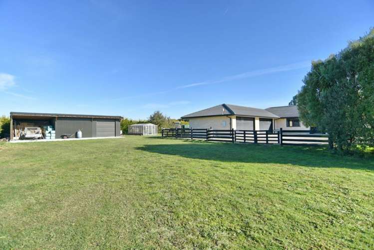 77 Bridge Road Fernside_31