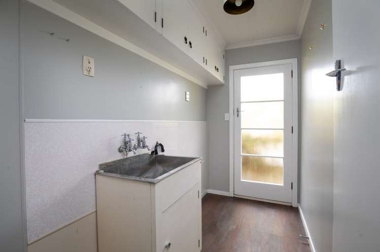 10 Campbell Street Alexandra_12