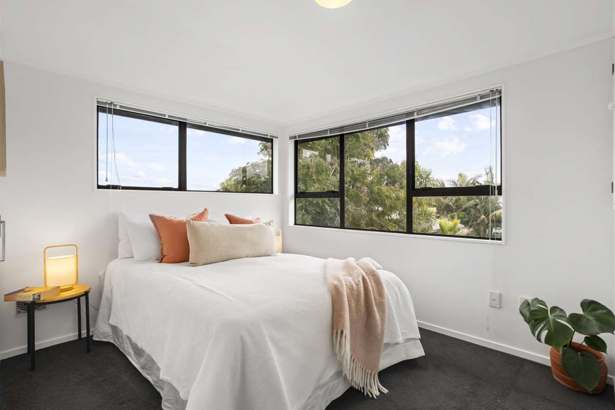 2/6 Newcastle Terrace_2