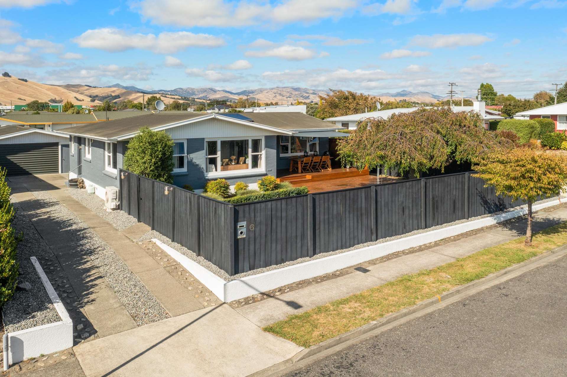 6 Newbourne Crescent Redwoodtown_0