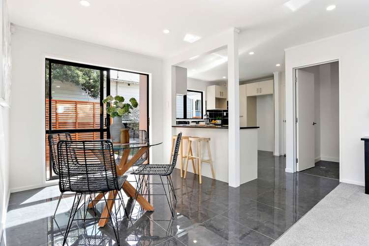 6 Springwood Place Mount Eden_6