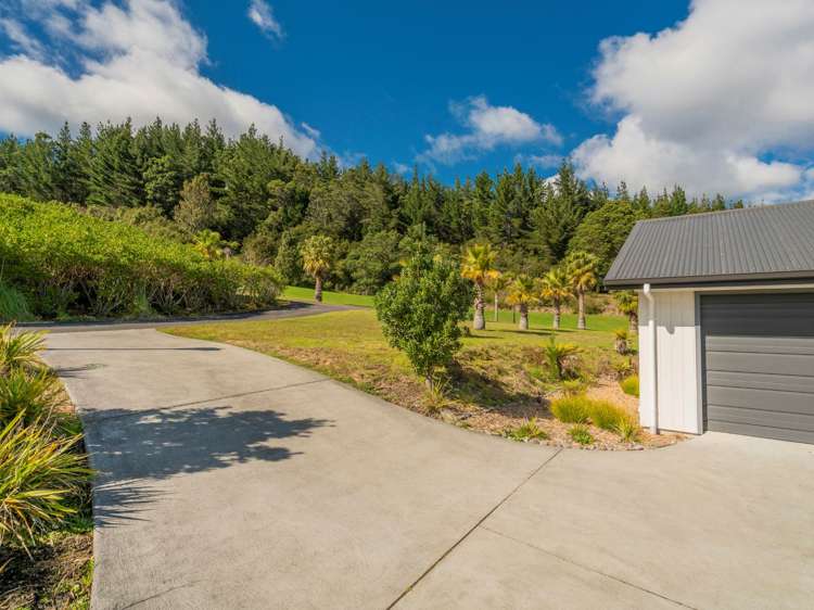 64 Pinehurst Drive Pauanui_21