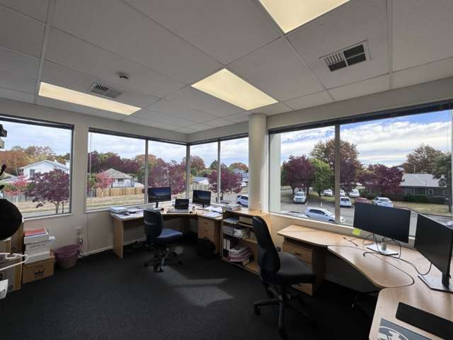 Unit 8, 35 Sir William Pickering Drive Burnside_1