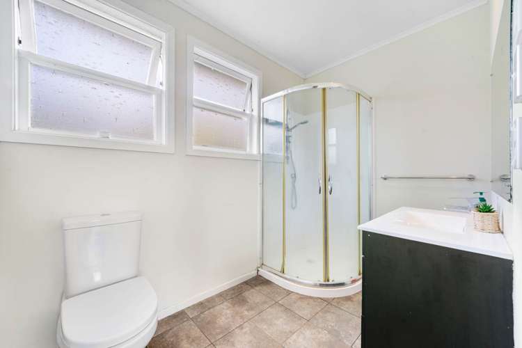 6 Valencia Place Manurewa_12