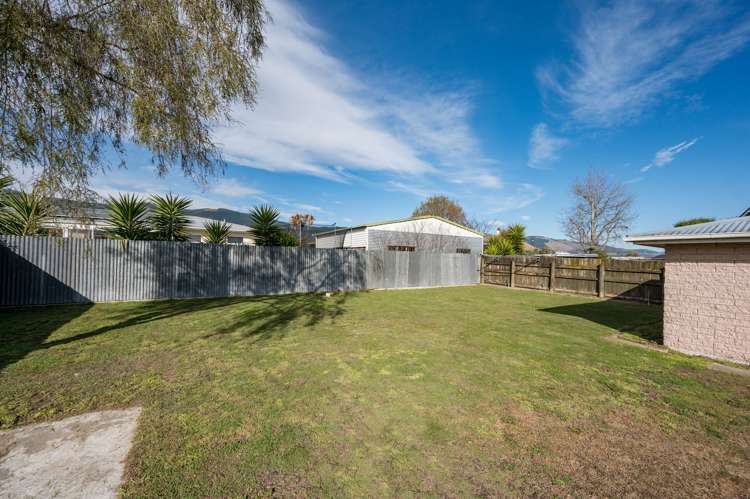 21 Tennyson Crescent Stoke_16