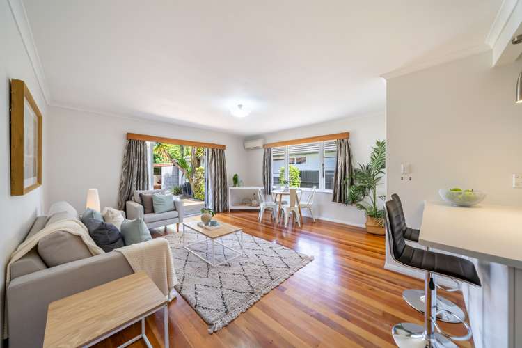 2/314 Fergusson Drive Heretaunga_6