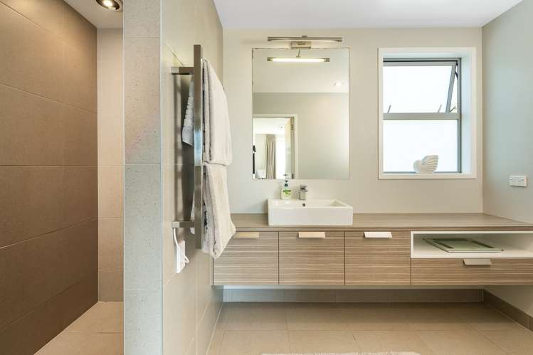 6 Orakei Place Welcome Bay_17