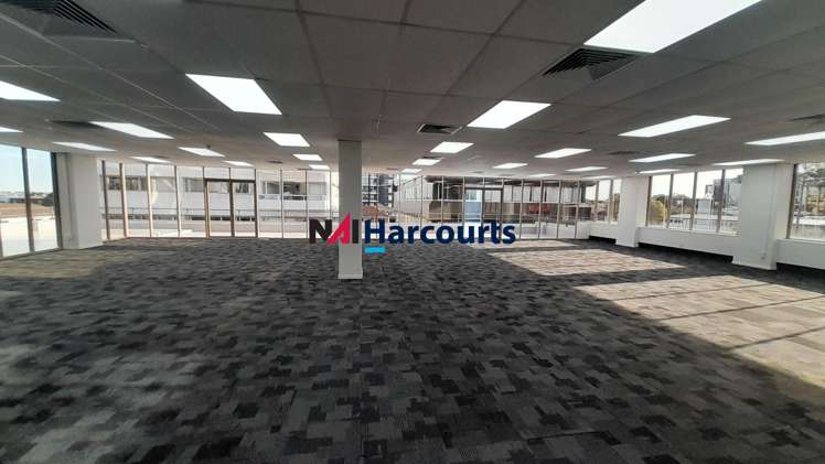 Level 1/62-64 Anzac Street Takapuna_8