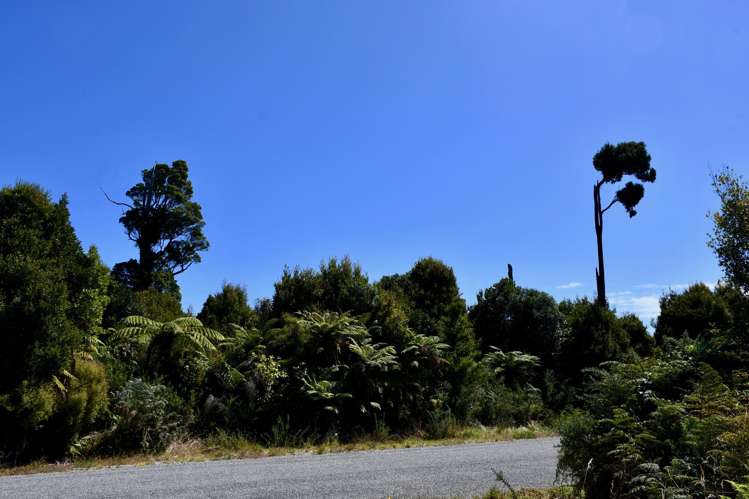 37 South Terrace Road Karamea_14