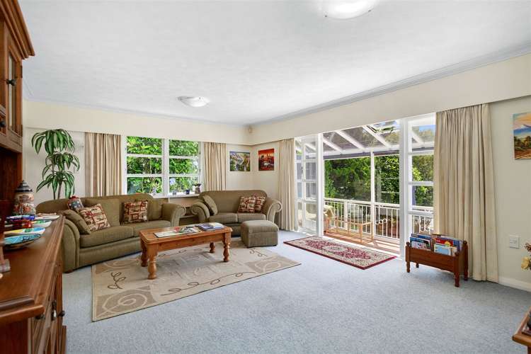 39 Sunrise Boulevard Tawa_5