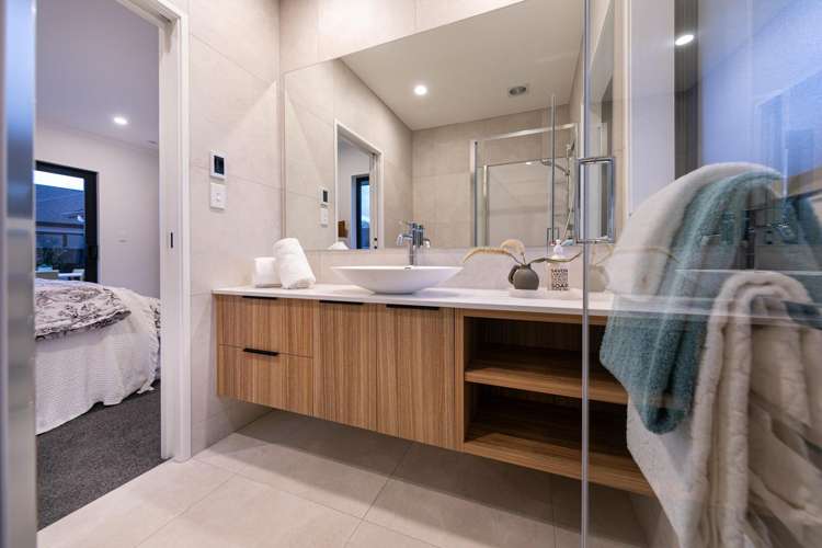 52 Tukutata Crescent Milldale_11