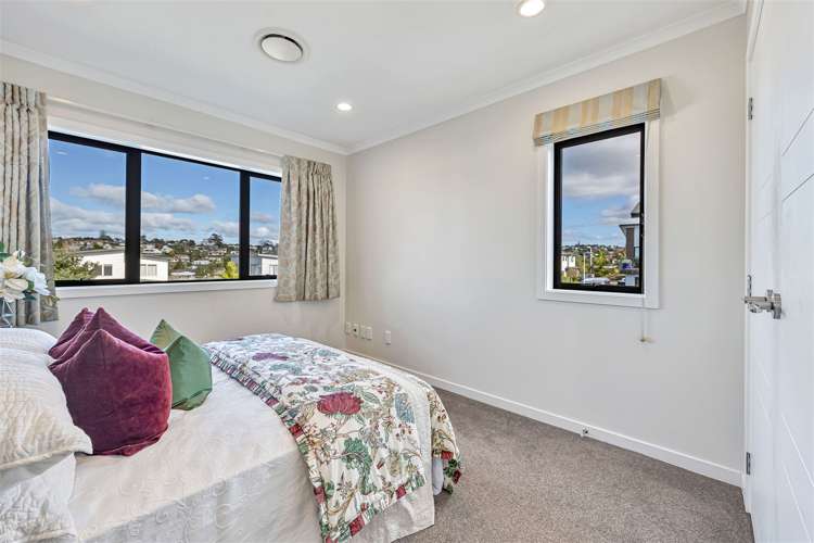 33 Remuremu Street Long Bay_28