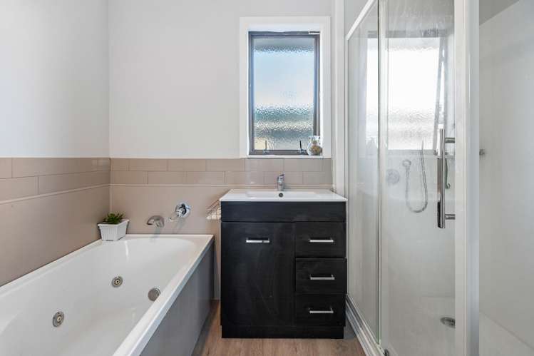 22 Manapouri Street Tikipunga_9