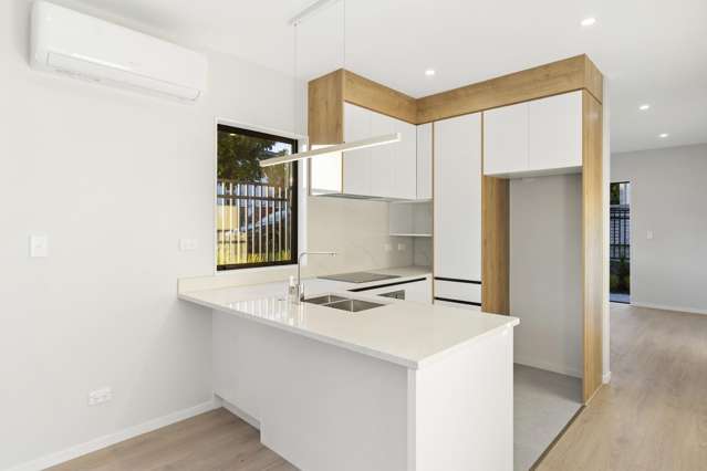 12A Holland Avenue Point England_4