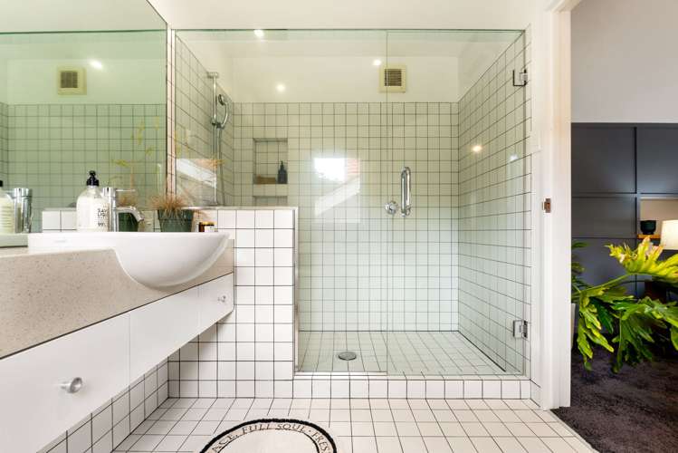 24 Reading Street Karori_23