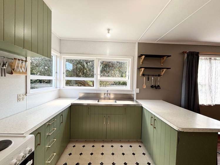 32 Kitchener Road Waiuku_2