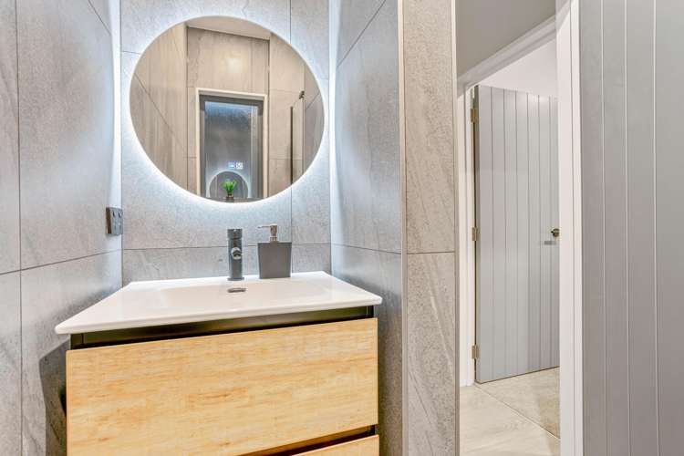 4 Rongomai Street Helensville_11