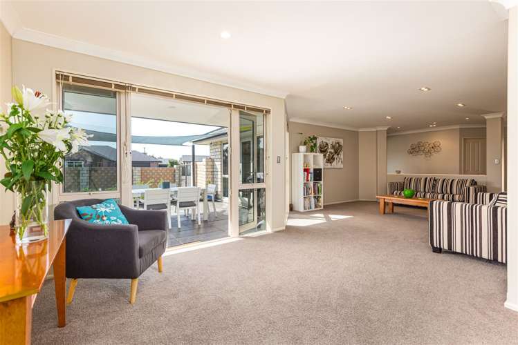 2 Shearwater Drive Woolston_6