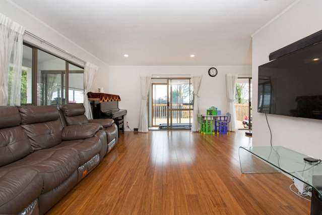 52 Hutchinsons Road Bucklands Beach_3