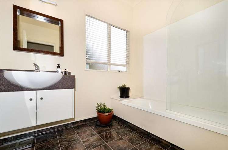 26 View Ridge Drive Ranui_12